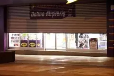Uşak'ta polis kafeleri denetledi Uşak'ta polis kafeleri denetledi