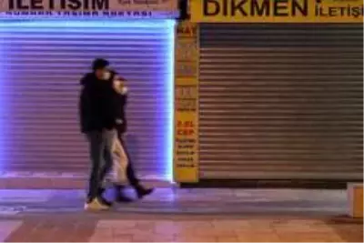 Uşak'ta polis kafeleri denetledi