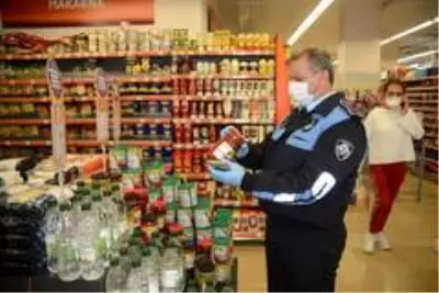 Uşak'ta polis kafeleri denetledi
