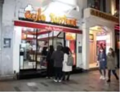 (Kısıtlamaya dahil olan iş yerleri kapatıldı