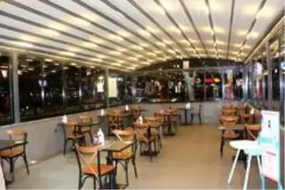 Kocaeli'de restoran ve kafelerde kısıtlamalar başladı Kocaeli'de restoran ve kafelerde kısıtlamalar başladı