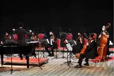 Konyaaltı'nda AKUT'a destek konseri Konyaaltı'nda AKUT'a destek konseri
