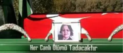 - Koronadan ölen sağlıkçı göz yaşlarıyla uğurlandı - Koronadan ölen sağlıkçı göz yaşlarıyla uğurlandı