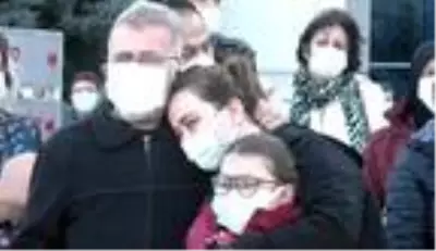 - Koronadan ölen sağlıkçı göz yaşlarıyla uğurlandı - Koronadan ölen sağlıkçı göz yaşlarıyla uğurlandı