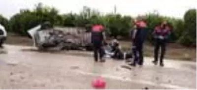 Kozan'da iki otomobil kafa kafaya çarpıştı: 3 yaralı Kozan'da iki otomobil kafa kafaya çarpıştı: 3 yaralı