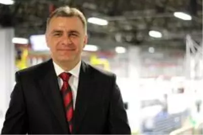 Mercedes-Benz Türk Hoşdere Otobüs Fabrikası 25 yıldır üretim yapıyor Mercedes-Benz Türk Hoşdere Otobüs Fabrikası 25 yıldır üretim yapıyor