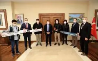 Son dakika haber | Model uydu yarışmasında birinci olan Amasyalı liselilerin hayalleri büyük Son dakika haber | Model uydu yarışmasında birinci olan Amasyalı liselilerin hayalleri büyük