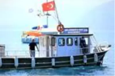 Denizlerden 2 milyon 237 bin litre atık toplandı Denizlerden 2 milyon 237 bin litre atık toplandı