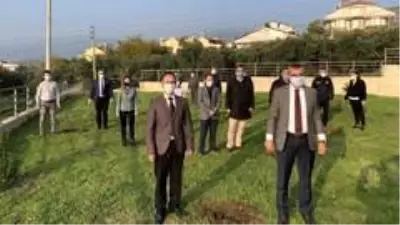 Öğretmenlerin fidanları toprakla buluştu Öğretmenlerin fidanları toprakla buluştu