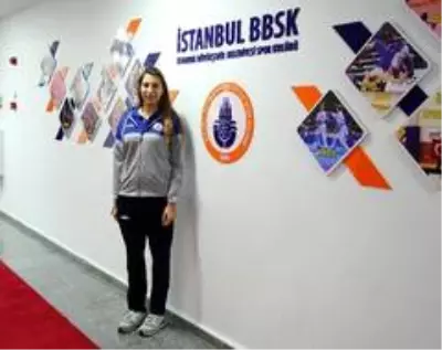 (Özel haber) İBBSK Kaptanı Neslişah Akar: 'Hedefimiz Sultanlar Ligi' (Özel haber) İBBSK Kaptanı Neslişah Akar: 'Hedefimiz Sultanlar Ligi'