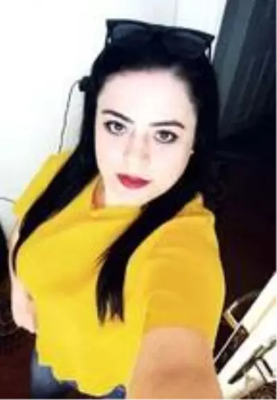 Peş peşe araç çarpmasıyla ölen kadının kimliği belirlendi Peş peşe araç çarpmasıyla ölen kadının kimliği belirlendi