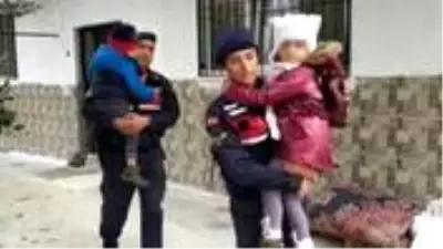 Rus eşinden çocuklarını kaçıran baba, yakalanmasından sorumlu tuttuğu arkadaşını 6 yerinden vurdu Rus eşinden çocuklarını kaçıran baba, yakalanmasından sorumlu tuttuğu arkadaşını 6 yerinden vurdu