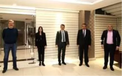 Son dakika haberi: MTSO Başkanı Sadıkoğlu'ndan, Bakan Pakdemirli'ye ziyaret Son dakika haberi: MTSO Başkanı Sadıkoğlu'ndan, Bakan Pakdemirli'ye ziyaret