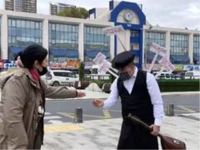 Sanatçı Aydın Aydın'dan çarpıcı eylem Sanatçı Aydın Aydın'dan çarpıcı eylem