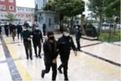 Şanlurfa'da 24 DEAŞ şüphelisi adliyede Şanlurfa'da 24 DEAŞ şüphelisi adliyede