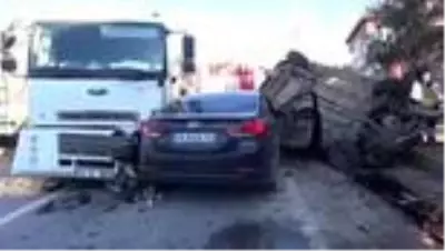 Tırla çarpışan hafif ticari araç sürücüsü hayatını kaybetti
