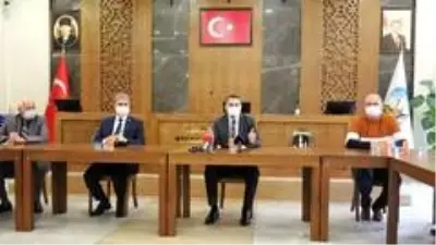 Tokat Belediye Başkanı Eroğlu esnaf temsilcileriyle bir araya geldi Tokat Belediye Başkanı Eroğlu esnaf temsilcileriyle bir araya geldi