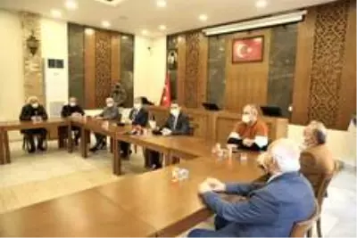 Tokat Belediye Başkanı Eroğlu esnaf temsilcileriyle bir araya geldi Tokat Belediye Başkanı Eroğlu esnaf temsilcileriyle bir araya geldi