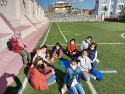 Topladıkları 125 bin adet mavi kapakla engellilere umut olacaklar Topladıkları 125 bin adet mavi kapakla engellilere umut olacaklar