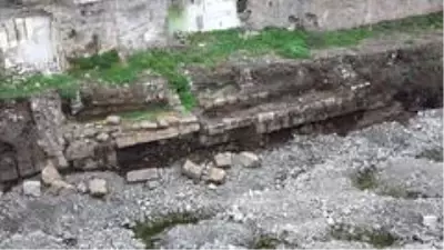 Trabzon'un göbeğinde Roma dönemine ait rıhtım ortaya çıktı Trabzon'un göbeğinde Roma dönemine ait rıhtım ortaya çıktı