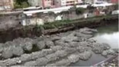 Trabzon'un göbeğinde Roma dönemine ait rıhtım ortaya çıktı Trabzon'un göbeğinde Roma dönemine ait rıhtım ortaya çıktı