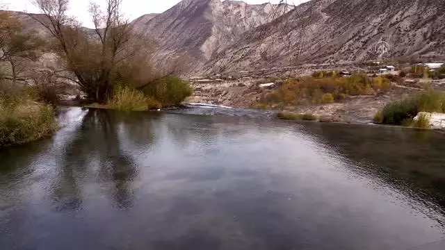 (Drone) 'Türkiye'nin en büyük şelalesi'nde sonbahar güzelliği (2)