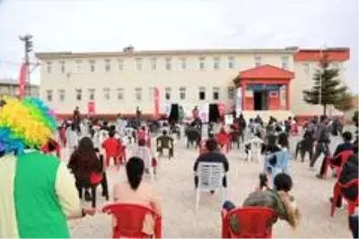 Tuşba Belediyesinden 'Dünya Çocuk Hakları Günü'nde anlamlı etkinlik Tuşba Belediyesinden 'Dünya Çocuk Hakları Günü'nde anlamlı etkinlik