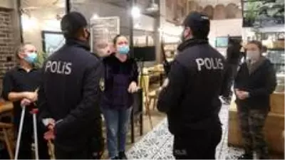 Uşak'ta polis kafeleri denetledi