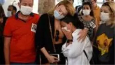 Vali yardımcısı, annesini ve kardeşini öldürdüğü çifte cinayette şarjör değiştirip 18 kurşun sıkmış Vali yardımcısı, annesini ve kardeşini öldürdüğü çifte cinayette şarjör değiştirip 18 kurşun sıkmış