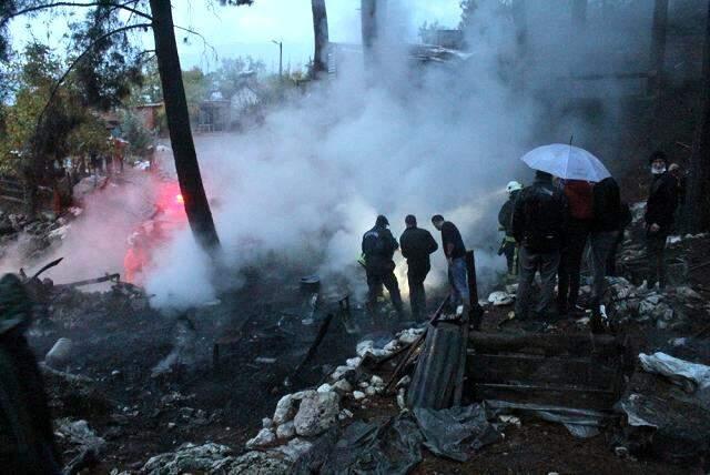 Yaşlı çift yaşadıkları kulübede çıkan yangında hayatlarını kaybetti