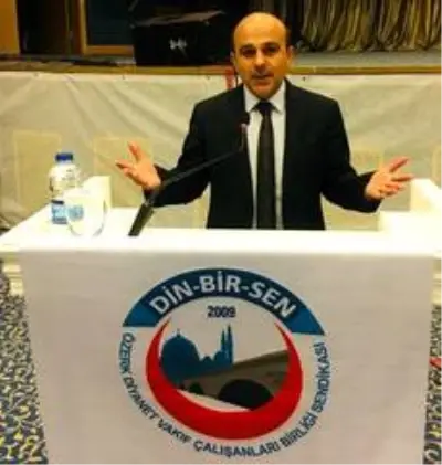 Yusuf Adli, yeniden Din-Bir-Sen Genel Başkan Yardımcısı seçildi Yusuf Adli, yeniden Din-Bir-Sen Genel Başkan Yardımcısı seçildi
