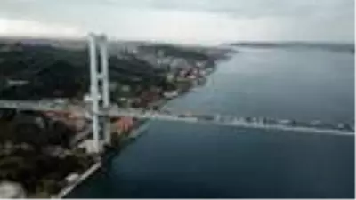 15 Temmuz Şehitler Köprüsü'ndeki eylem trafiğe neden oldu 15 Temmuz Şehitler Köprüsü'ndeki eylem trafiğe neden oldu