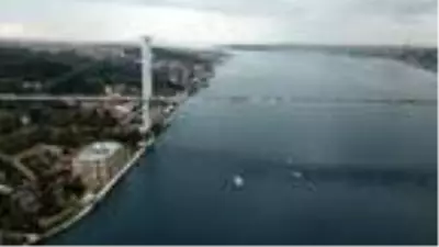 15 Temmuz Şehitler Köprüsü'ndeki eylem trafiğe neden oldu 15 Temmuz Şehitler Köprüsü'ndeki eylem trafiğe neden oldu