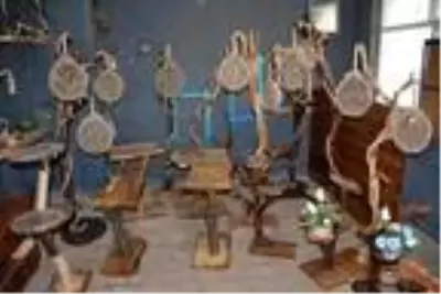 25 yıl sonra memleketine döndü, eski ahşapları sanata dönüştürüyor 25 yıl sonra memleketine döndü, eski ahşapları sanata dönüştürüyor