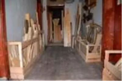 25 yıl sonra memleketine döndü, eski ahşapları sanata dönüştürüyor 25 yıl sonra memleketine döndü, eski ahşapları sanata dönüştürüyor