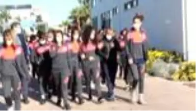 BALIKESİR - Yüksekova Belediyespor Bayan Futbol Takımı Ayvalık'ta kampa girdi BALIKESİR - Yüksekova Belediyespor Bayan Futbol Takımı Ayvalık'ta kampa girdi