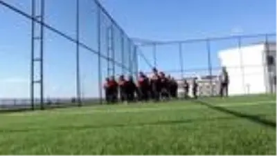 BALIKESİR - Yüksekova Belediyespor Bayan Futbol Takımı Ayvalık'ta kampa girdi BALIKESİR - Yüksekova Belediyespor Bayan Futbol Takımı Ayvalık'ta kampa girdi