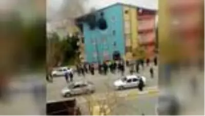 Benzin dökülen sobanın patlaması sonucu çıkan yangında 5 kişi yaralandı