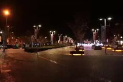 Bolu, sokağa çıkma kısıtlamasıyla sessizliğe büründü Bolu, sokağa çıkma kısıtlamasıyla sessizliğe büründü