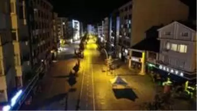 Bolu, sokağa çıkma kısıtlamasıyla sessizliğe büründü Bolu, sokağa çıkma kısıtlamasıyla sessizliğe büründü