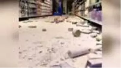 Brezilya'da siyahi adamın öldüresiye dövülmesi halkı sokağa döktü Brezilya'da siyahi adamın öldüresiye dövülmesi halkı sokağa döktü