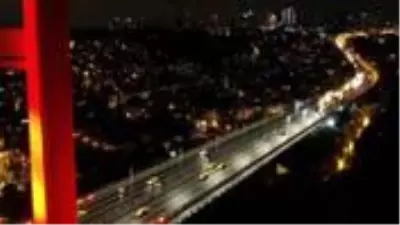 Bu işte bir terslik var! Sokağa çıkma kısıtlaması başladı, 15 Temmuz Köprüsü'nde trafik yoğunlaştı Bu işte bir terslik var! Sokağa çıkma kısıtlaması başladı, 15 Temmuz Köprüsü'nde trafik yoğunlaştı