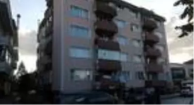 Çatıdan düşen çocuk öldü Çatıdan düşen çocuk öldü