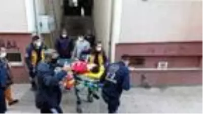 Çatıdan düşen çocuk öldü Çatıdan düşen çocuk öldü
