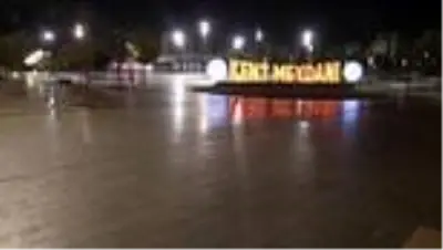 DİYARBAKIR - Sokağa çıkma kısıtlamasına uyuluyor DİYARBAKIR - Sokağa çıkma kısıtlamasına uyuluyor