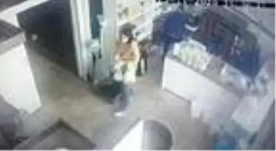 Dolandırıldığını sanıp kamera kayıtlarını izledi, iş yerinin soyulduğunu fark etti
