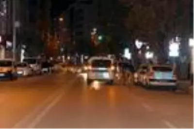Eskişehir'de sokağa çıkma kısıtlaması başladı Eskişehir'de sokağa çıkma kısıtlaması başladı