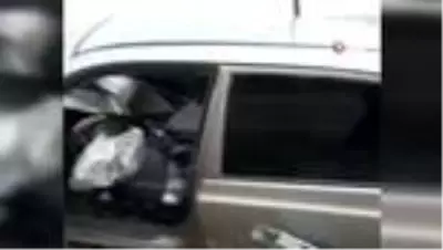 Hurdaya dönen araçtan sağ çıktılar Hurdaya dönen araçtan sağ çıktılar