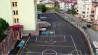 İlkokul öğrencilerinin okul bahçesiyle ilgili hayalleri gerçek oldu İlkokul öğrencilerinin okul bahçesiyle ilgili hayalleri gerçek oldu