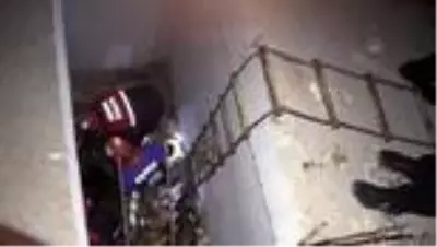 İnşaat boşluğuna düşen kadın yaralandı İnşaat boşluğuna düşen kadın yaralandı